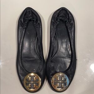 Tory Burch Black and gold Reva flats